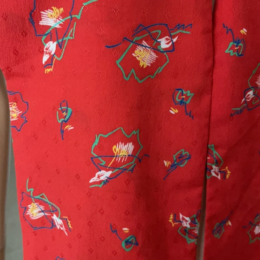 Vintage Claire Perone red oblong pattern silk scarf with fringe
